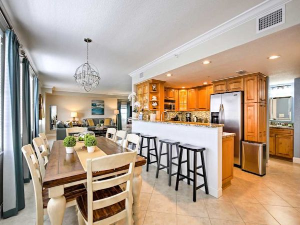 Experience Clearwater Beach Bliss in this Charming Condo