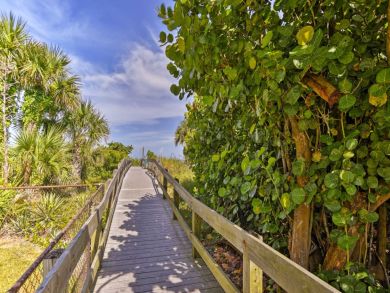 Cocoa Beach Home 933621