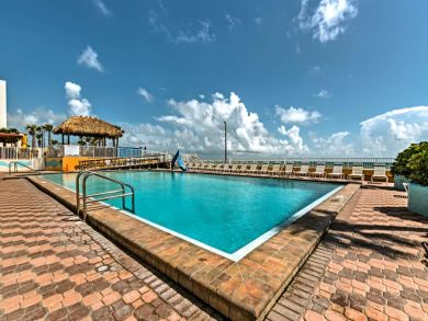 Daytona Beach Home 933636