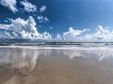 Daytona Beach Home 933636