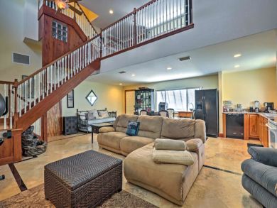 New Smyrna Beach Home 933641