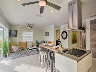 Naples Home 933655