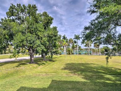 Naples Home 933661