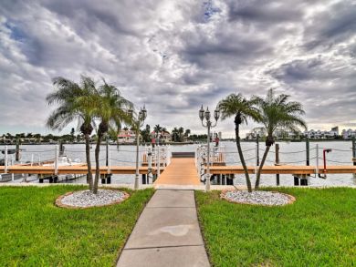 St. Petersburg Home 933663 St. Petersburg Home 933663