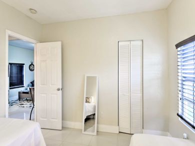 Miami Beach Home 933664 Miami Beach Home 933664