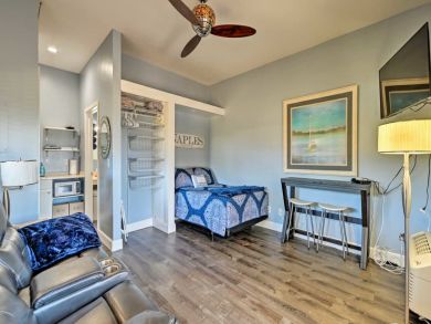 Naples Home 933666 Naples Home 933666