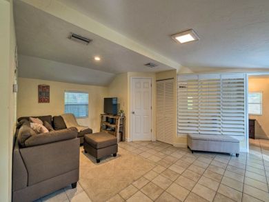 Sarasota Home 933687 Sarasota Home 933687