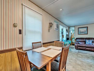 Other Cities  Florida Home 933689