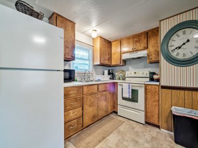 Other Cities  Florida Home 933689