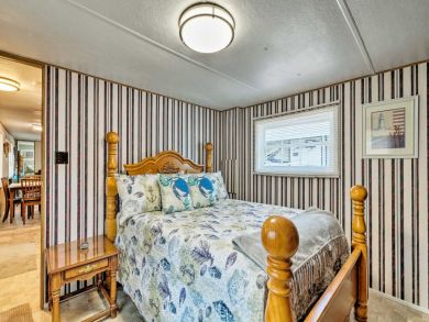 Other Cities  Florida Home 933689