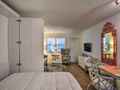 Naples Home 933696