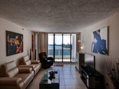 Miami Beach Home 933697