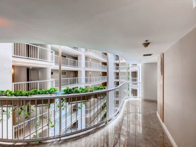 Miami Beach Home 933697