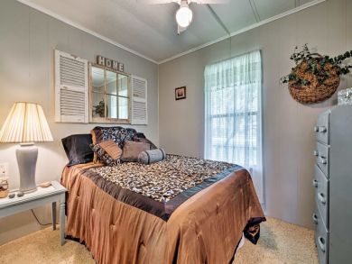 Other Cities  Florida Home 933699