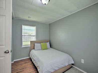 Tampa Home 933714 Tampa Home 933714