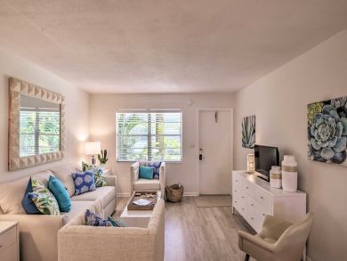 Naples Home 933716