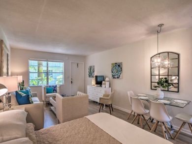 Naples Home 933716