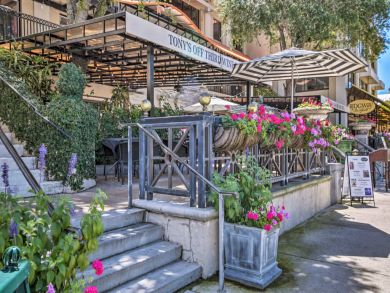 Naples Home 933716