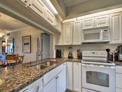 St. Petersburg Home 933729
