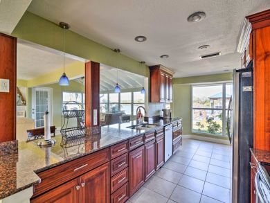 Tampa Home 933740
