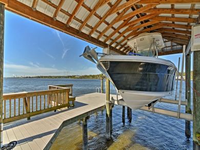 Tampa Home 933740