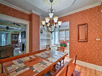 St. Petersburg Home 933750