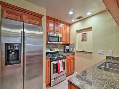 St. Petersburg Home 933750