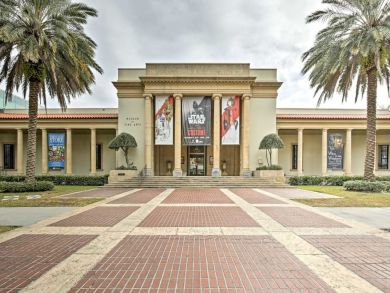 St. Petersburg Home 933780 St. Petersburg Home 933780