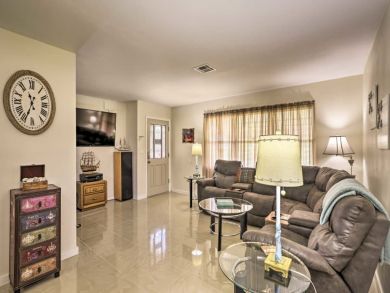 Fort Myers Home 933782