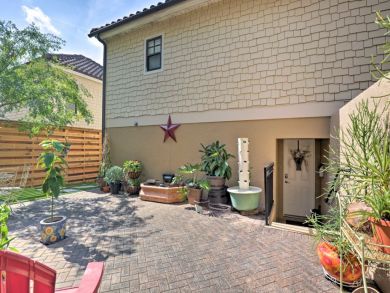 St. Augustine Home 933791