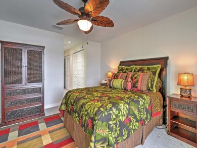 Hollywood Home 933793