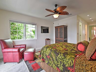 Hollywood Home 933793