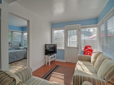 Treasure Island Home 933797