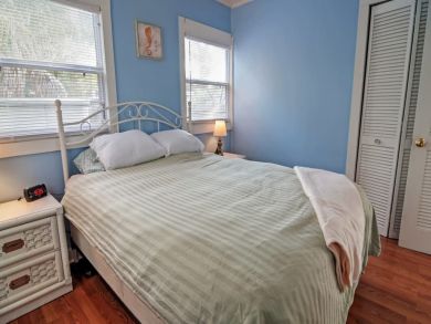 Treasure Island Home 933797