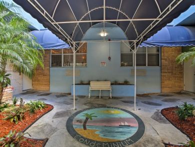 Hollywood Home 933810 Hollywood Home 933810