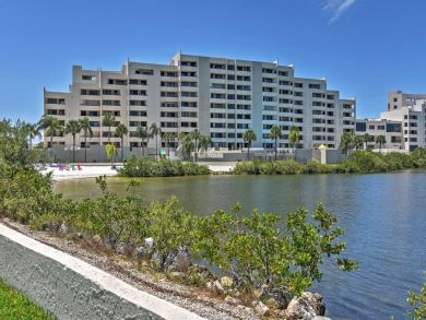 Tampa Home 933813