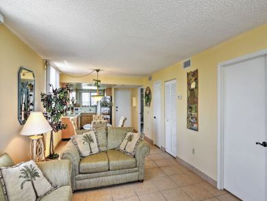 Tampa Home 933813