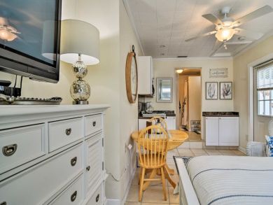 Anna Maria Island Holmes Beach Home 933821