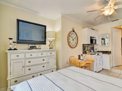 Anna Maria Island Holmes Beach Home 933821