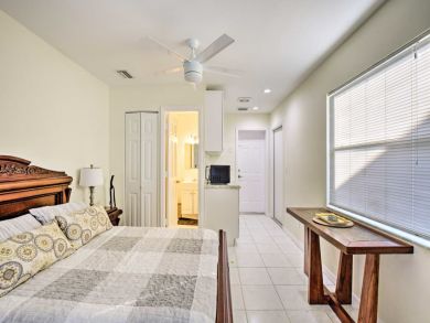 Naples Home 933831