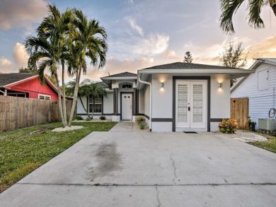 Naples Home 933831