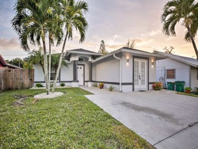 Naples Home 933831