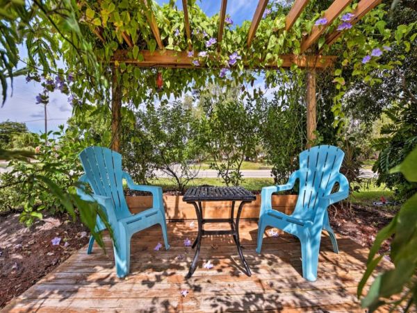 Naples Charming Vacation Cottage Sleeps 2 Bedrooms Sleeps 4