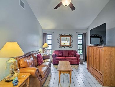 Cape Coral Home 933845 Cape Coral Home 933845
