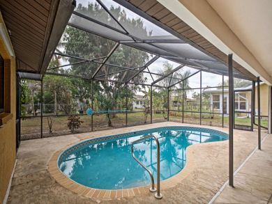 Cape Coral Home 933845 Cape Coral Home 933845