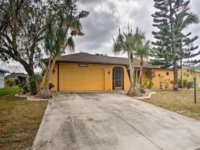 Cape Coral Home 933845 Cape Coral Home 933845