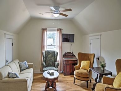 St. Augustine Home 933847