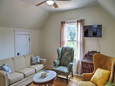 St. Augustine Home 933847