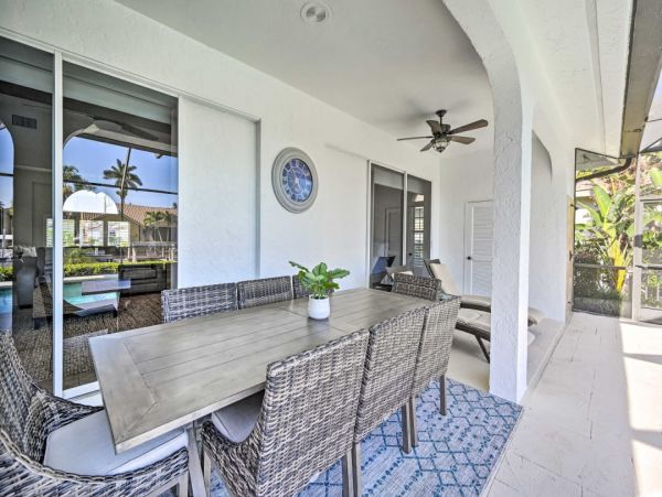 Marco Island Canal Front Home Pool Spa Dock & Walk to Beach
