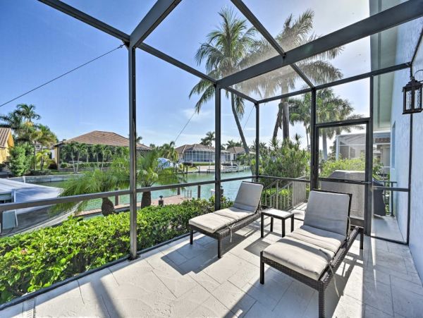 Marco Island Canal Front Home Pool Spa Dock & Walk to Beach